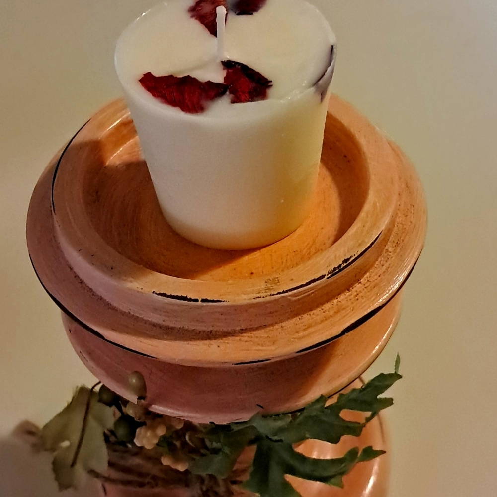 Hand crafted Soy Strawberry Votive Candle  NWT